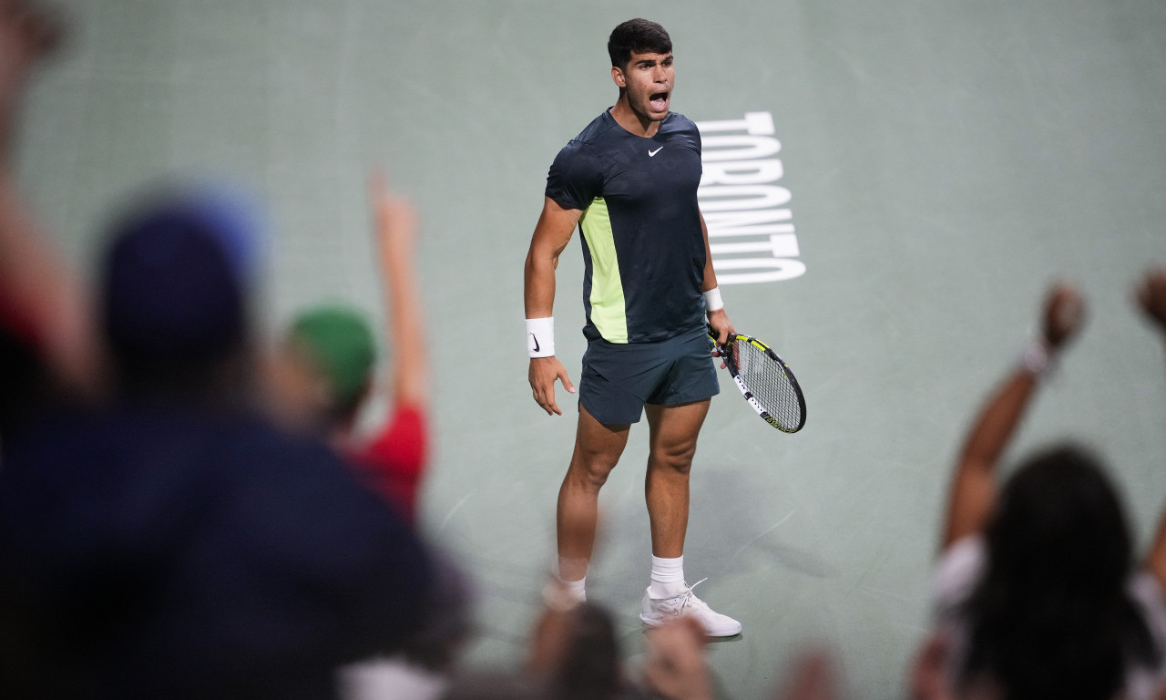 On ne zna da prihvati PORAZ: Alkaraz DIVLJAO na TERENU, a NIJE bio ni OPOMENUT