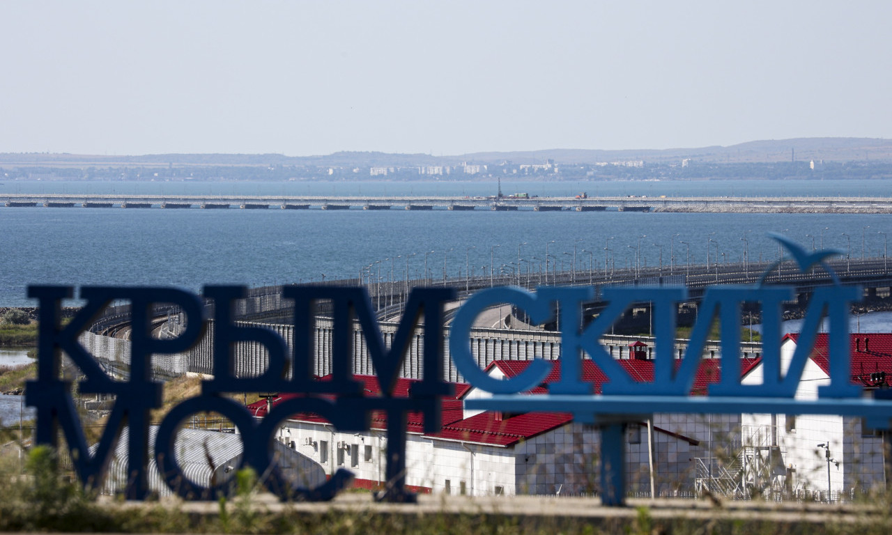 Rusi OBNOVILI Krimski most i to 18 dana PRE ROKA: Saobraćaj OTVOREN u sve četiri TRAKE