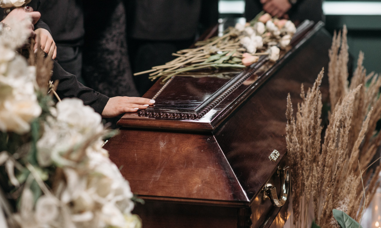 TRAGEDIJA kod Prijedora: Spremili kovčege za sahranu, popili po rakiju, pa se svi ubili