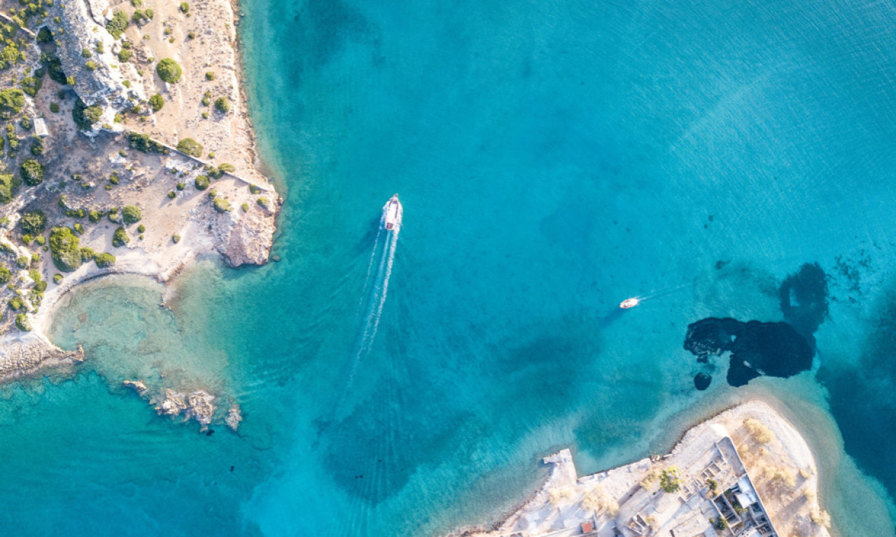 DO GRČKE PLAŽE ZA SAT VREMENA Evo kada poleće prvi čarter let iz Beograda do Tasosa