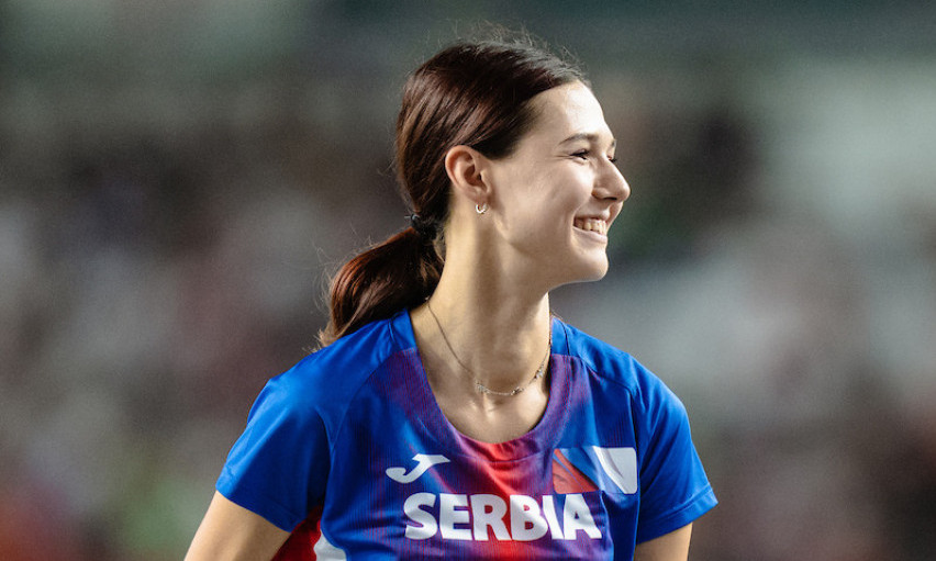 ANGELINA TOPIĆ ŠAMPIONKA BALKANA U SKOKU UVIS Trijumfovala u Grčkoj!