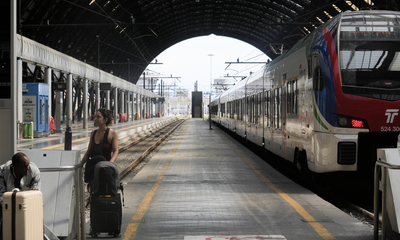 ZABRANJENE MAJICE SA BRTELAMA, ŠORC I JAPANKE! Ako ove godine putujete u Milano, ovo morate da znate