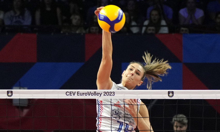 PORAZ KOJI OPOMINJE Odbojkašice Srbije nisu znale kako protiv Japana, prekinut šampionski niz