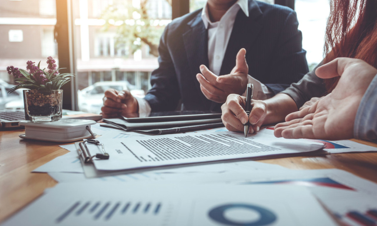 KO NIKAKO NE BI SMEO DA UZME KREDIT U SRBIJI? Stručnjak otkrio scenario koji za ovu grupu građana može biti koban