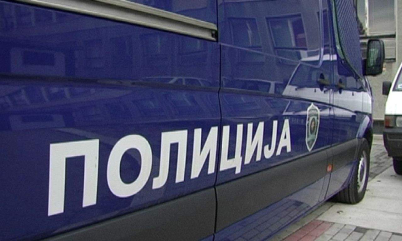 TROJICA NAPALA POLICAJCE, JEDAN JE IZVUKAO NOŽ Strašan incident tokom hapšenja u Beogradu