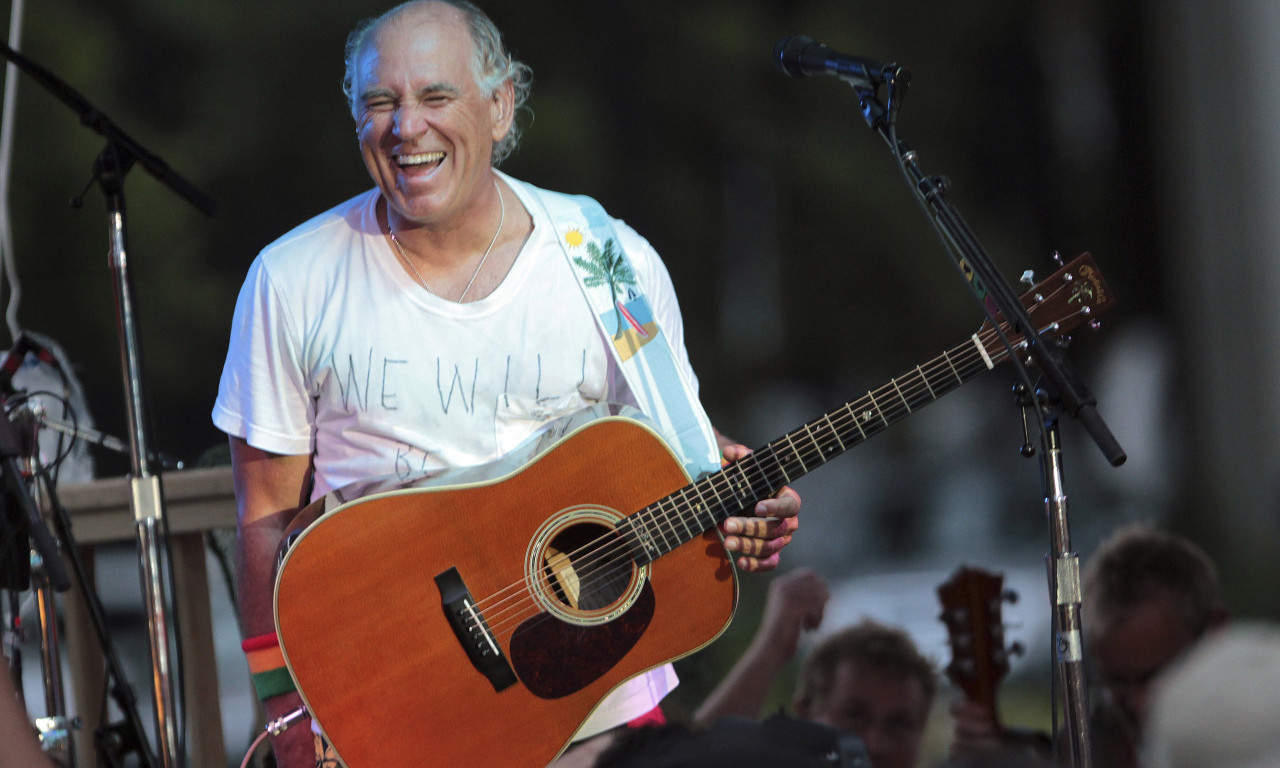 Preminuo legendarni pevač DŽIMI BAFET