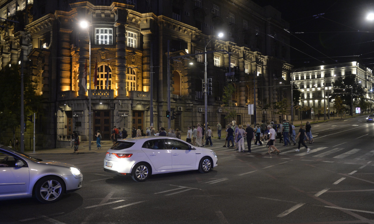 Deo opozicije opet protestovao u Beogradu, saobraćaj se vratio u normalu