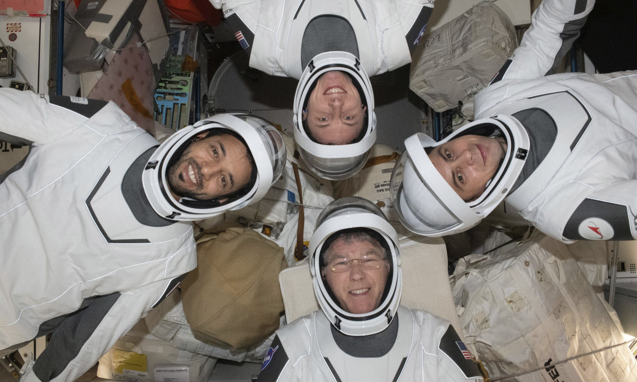 6 meseci gledali su na nas s neba KAO BOGOVI: Vratila se četiri astronauta posle POLA GODINE NA SVEMIRSKOJ STANICI ISS