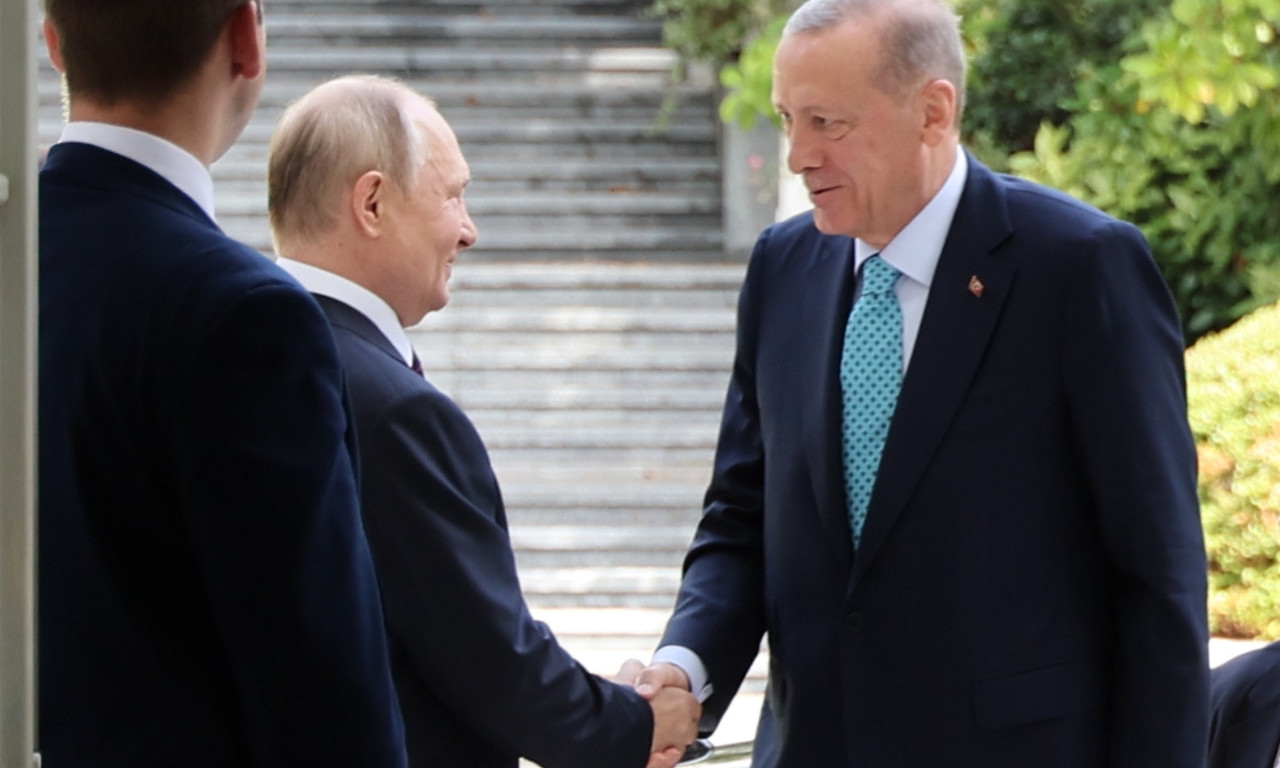 RAZGOVARALI PUTIN I ERDOGAN: Turski predsednik predložio ograničeno primirje u Ukrajini, fokus na lukama