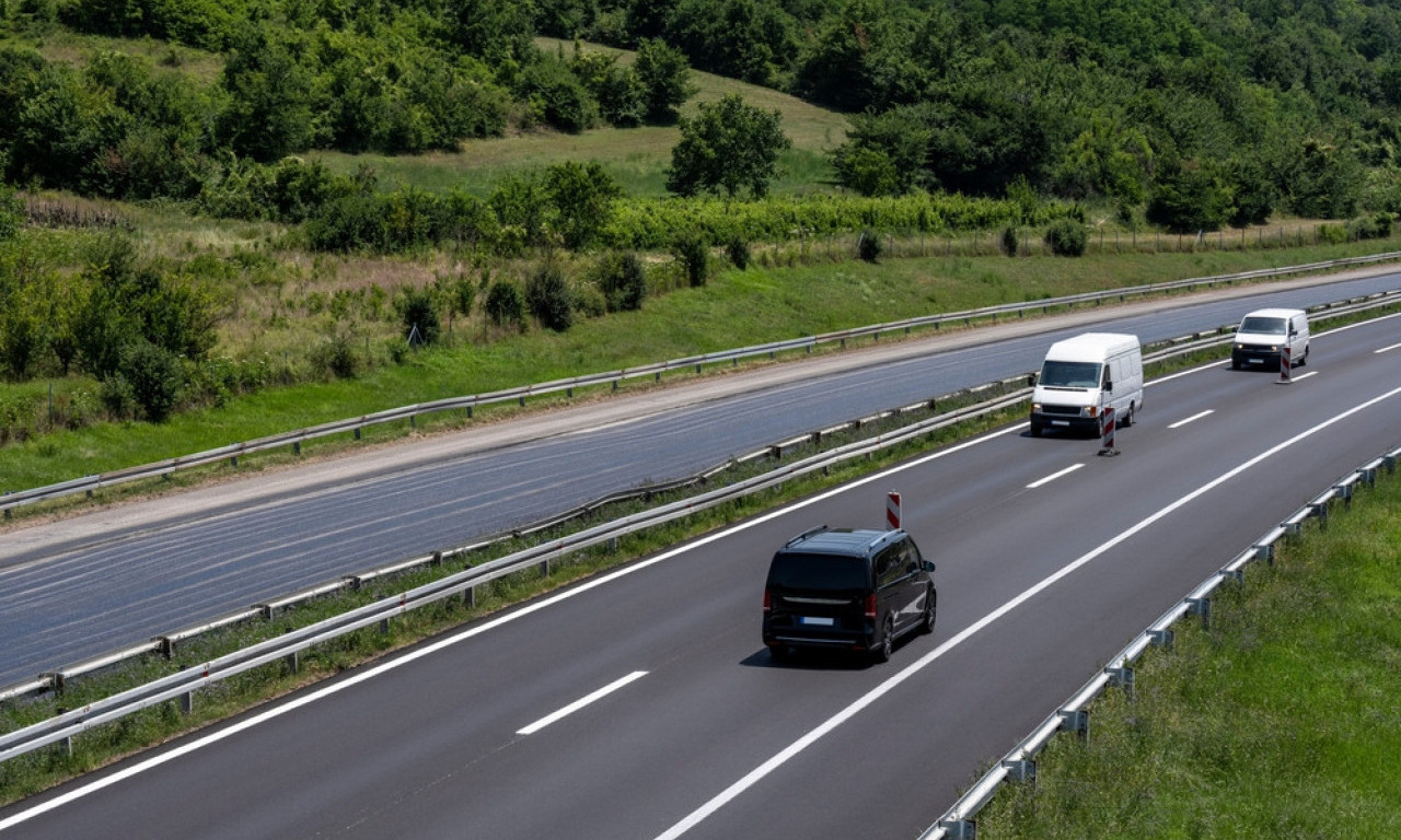 PIJAN VOZIO U KONTRA SMERU Kada ga je policija zaustavila usledio šok