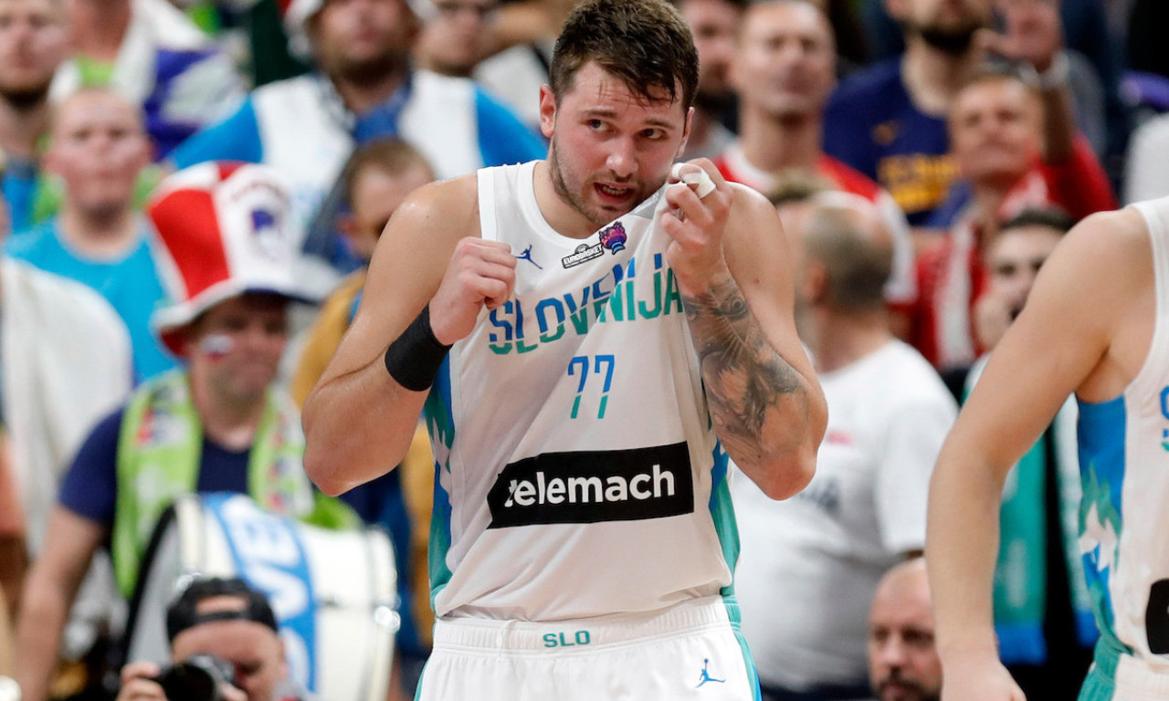 ADETOKUMBO "ZAKUCAO" ITALIJANE! Lojd i Ponitka prejaki za Dončića!