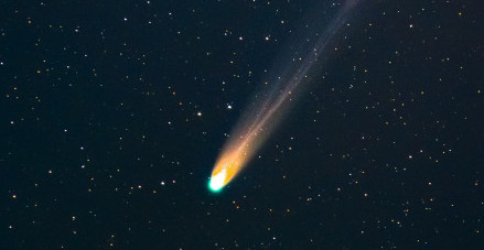 ŠTA JE OVO NA NEBU IZNAD RUSIJE? Pogledajte snimak iz aviona koji je šokirao sve (VIDEO)