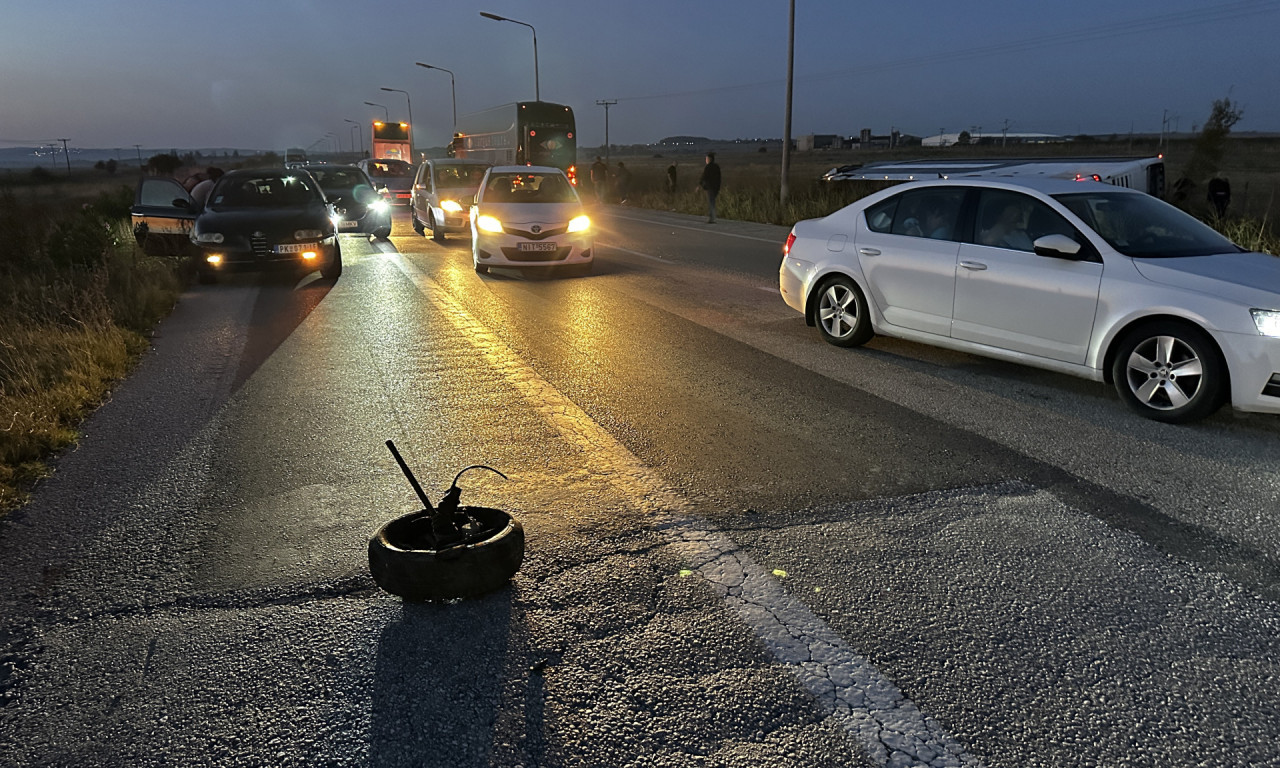 DETALJI nesreće kod SOLUNA: Grčki vozač zaspao i UDARIO u niški AUTOBUS, druga kola vozila SRPKINJA sa detetom