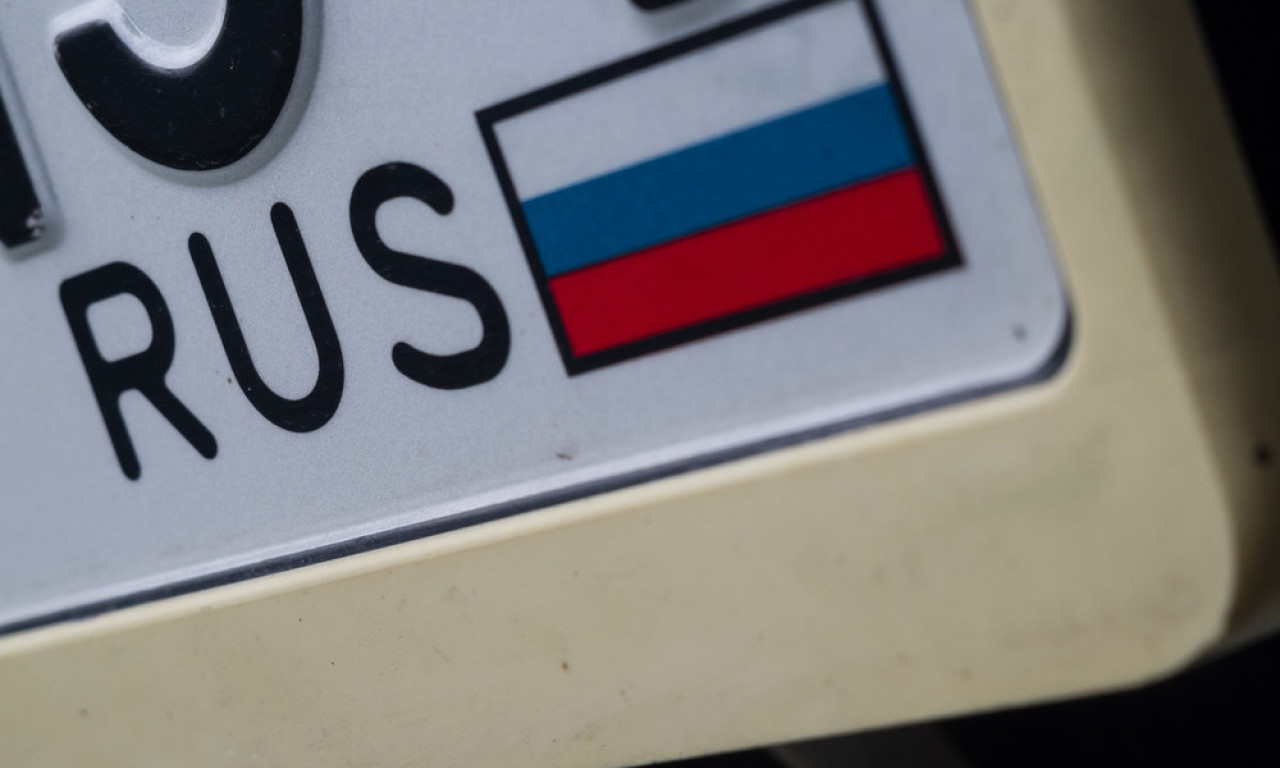 Poljska DONELA VAŽNU ODLUKU: Od ponoći ZABRANJEN ULAZAK automobilima sa ruskim registarskim oznakama