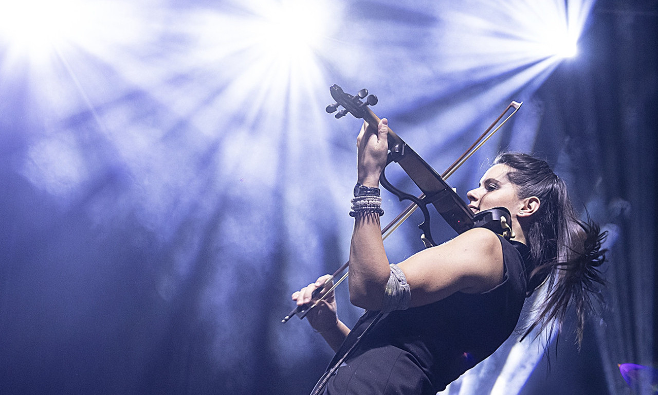 IZLOŽBA "Pri(ČA) iz foto-pita" Aleksandre Ignjatović u okviru ROK FESTIVALA PRIČA U ČAČKU