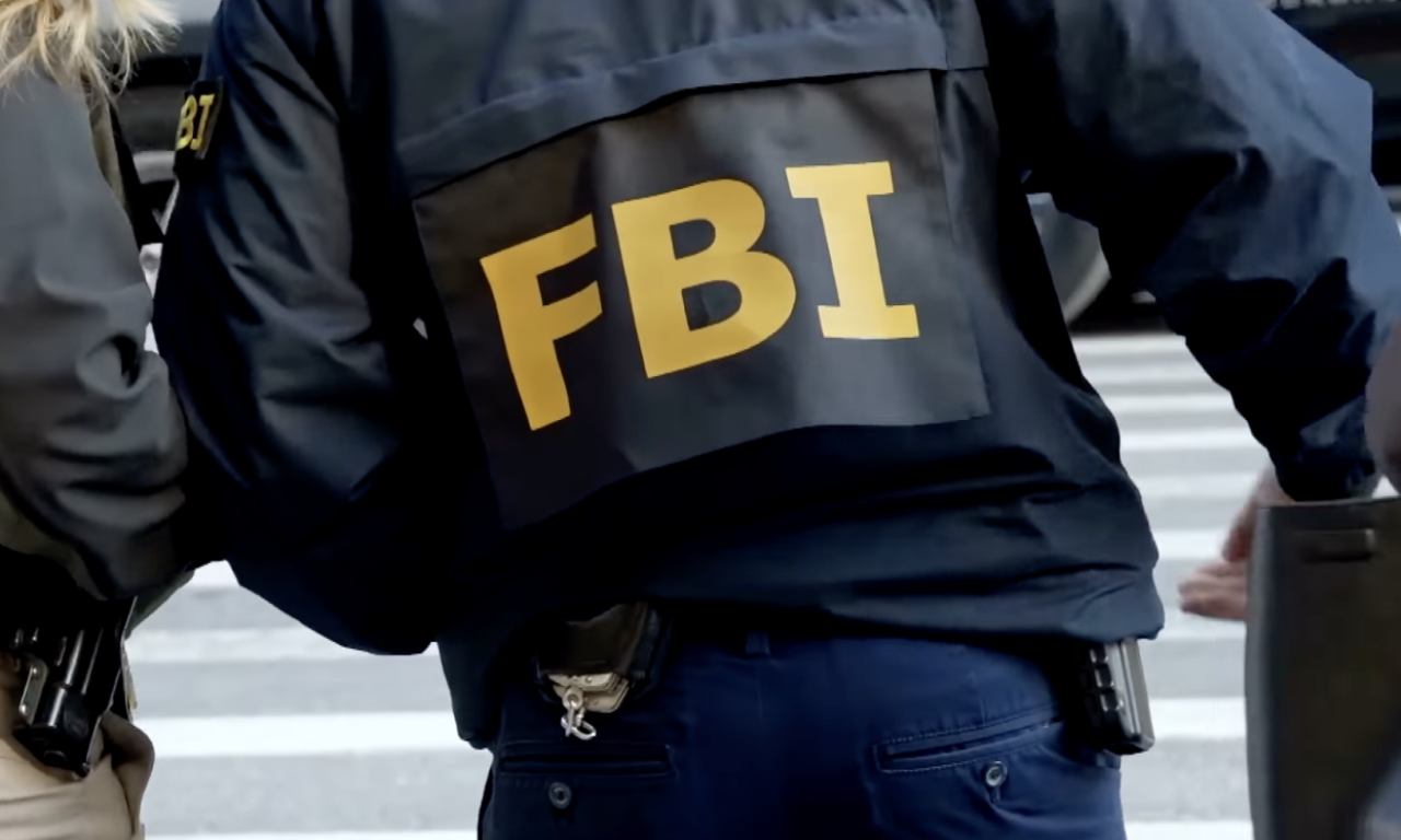 TINEJDŽER SKOVAO PLAN DA UBIJE OKO 60 LJUDI, FBI MU PRODAO ORUŽJE! Sprečen teroristički napad u čuvenom tržnom centru