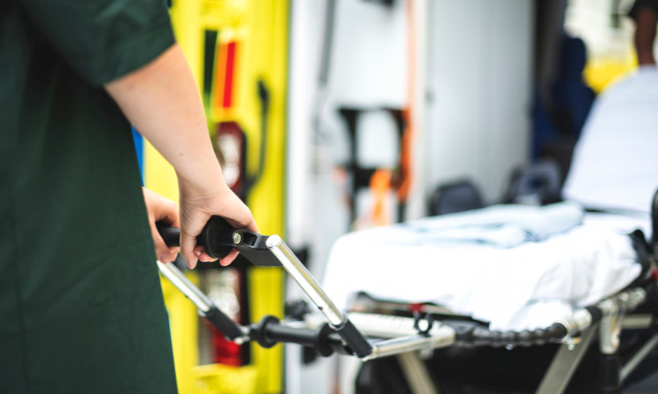 DEVOJČICA POPILA ŠAKU LEKOVA U KRUŠEVCU Lekari jedva uspeli da je spasu