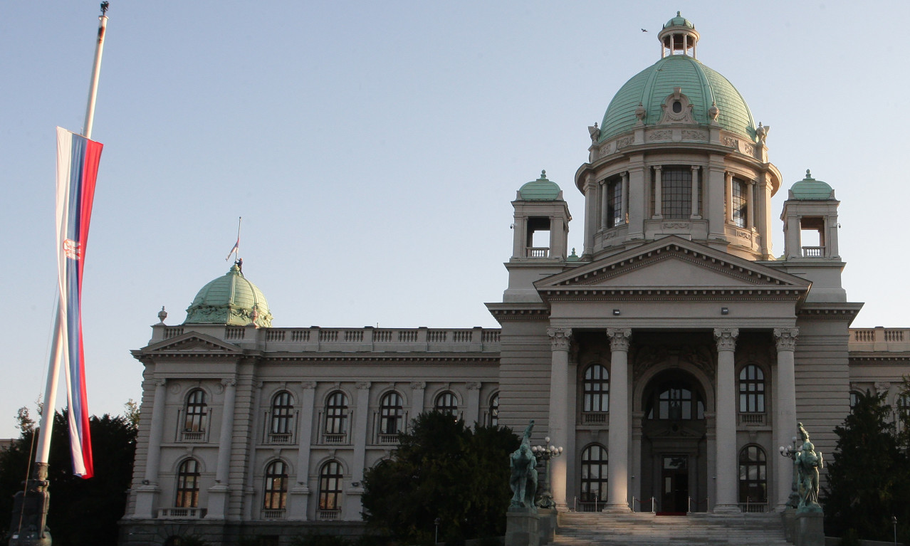 PREDLAŽU SE KANDIDATI ZA REM Evo šta se dešava na sednici odbora - na dnevnom redu su dve tačke!