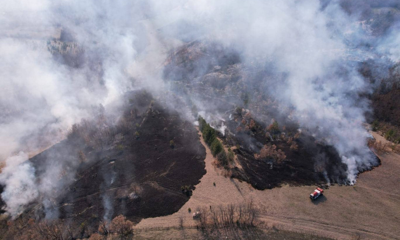 Požari PROGUTALI više od 8 miliona dinara u JEDNOM MESECU: VATROGASCI šalju APEL građanima