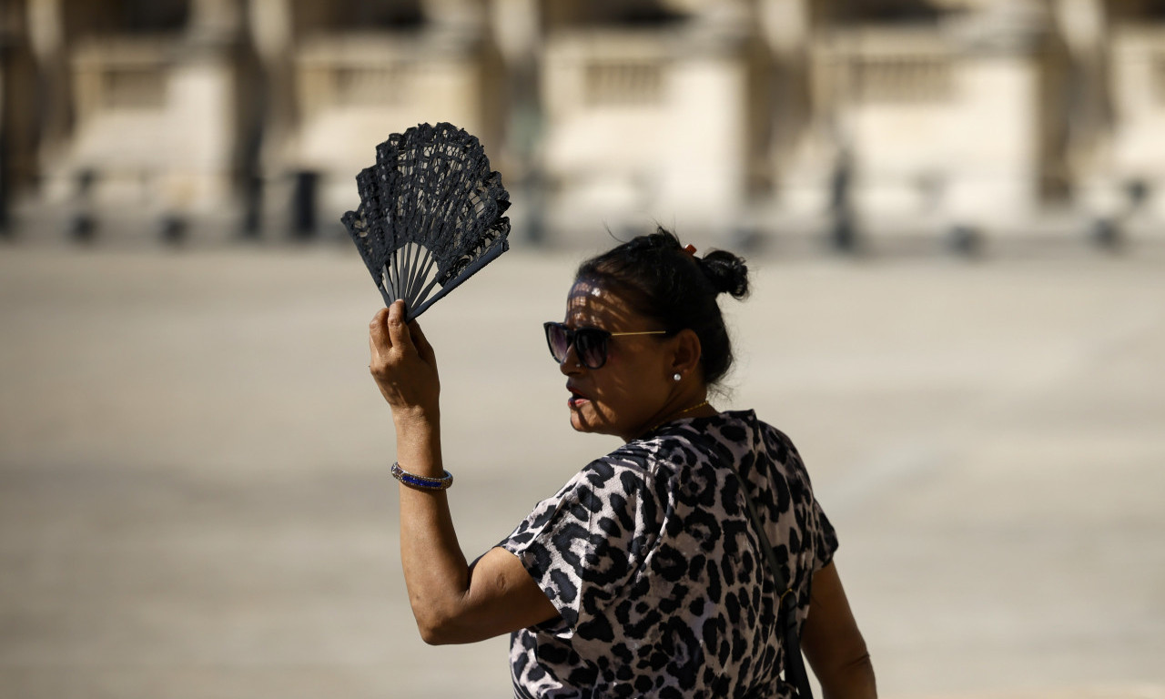 UDAR VRUĆINE I OPASNOST OD SUŠE U SRBIJI Alarmantno visok UV indeks, RHMZ izdao novo hitno upozorenje!