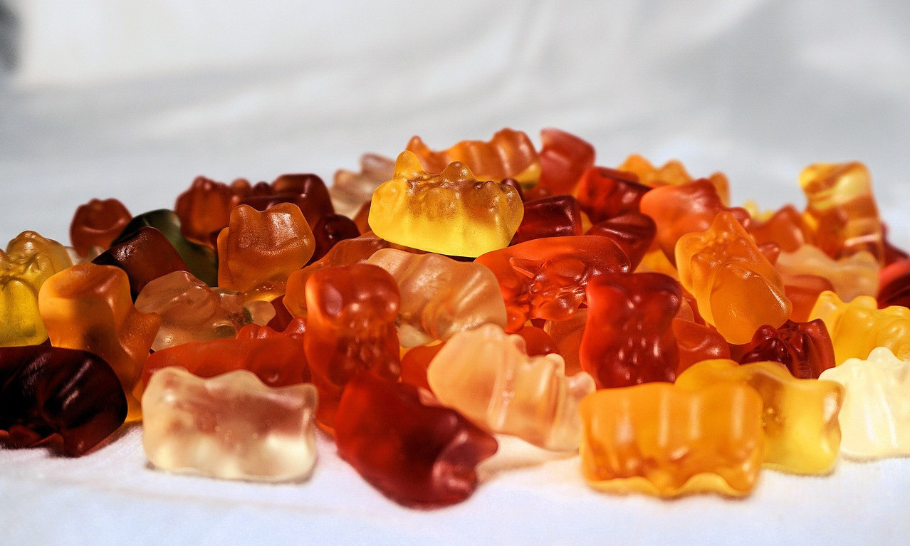 PRONAĐEN KANABIS U "HARIBO" BOMBONAMA Jedno dete palo u komu - a evo šta kažu iz kompanije