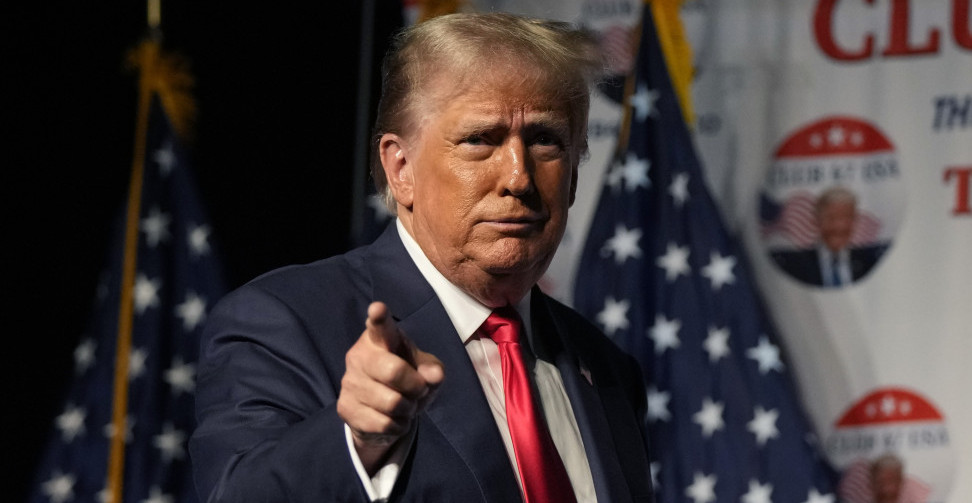 TRAMP SE SPREMA ZA FINALNI OBRAČUN Američki generali pozvani na misteriozni sastanak