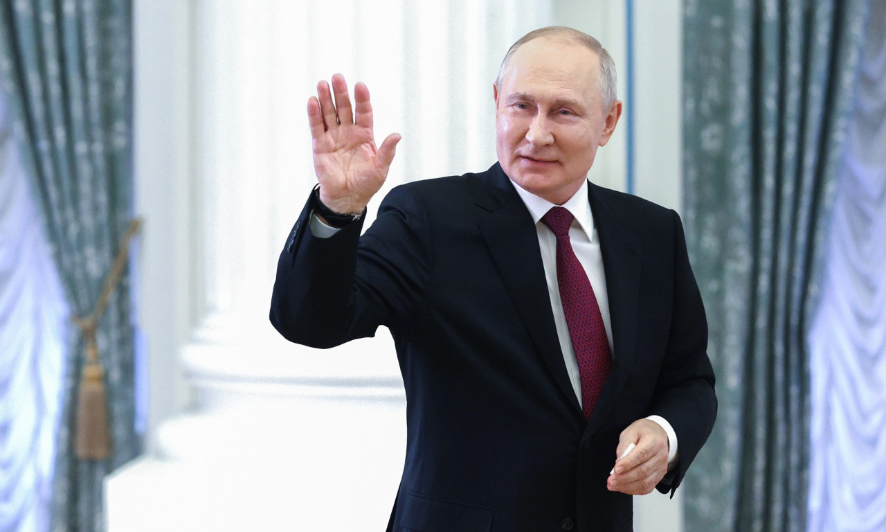KAD PUTIN ČESTITA SVE ZAGRMI: Evo kome je ruski predsednik ulepšao rođendan pohvalama