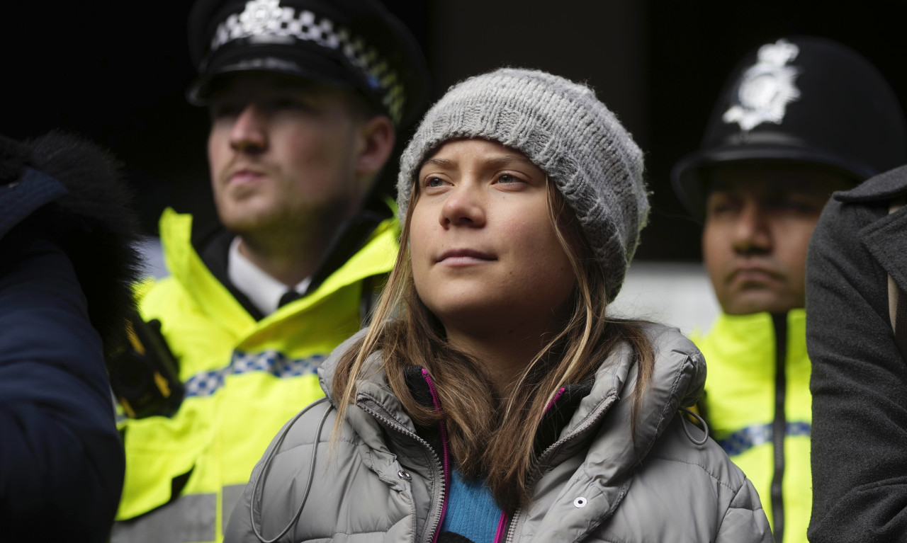 UHAPŠENA GRETA TUNBERG!