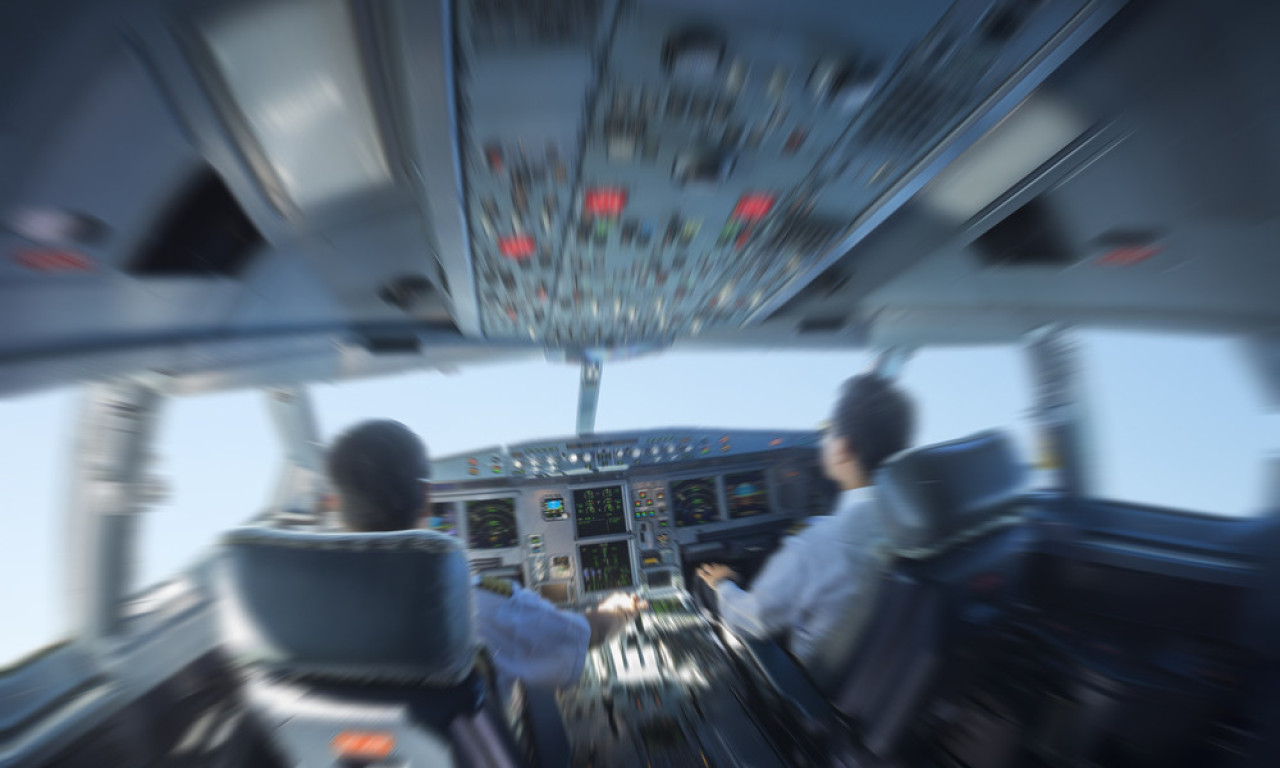 PILOTI DREMAJU TOKOM LETA! Skoro 100 odsto njih priznalo jezivu naviku!