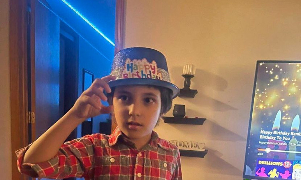 OTKRIVENI DETALJI O FOTOGRAFIJI ubijenog muslimanskog dečaka: Znate zašto tako drži prstiće?
