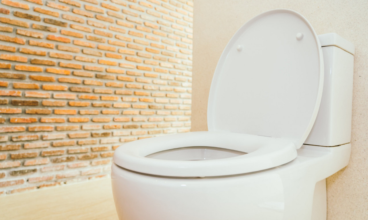 Super FORA za čišćenje WC ŠOLJE: Jednostavan i jeftin TRIK koji će vas oduševiti