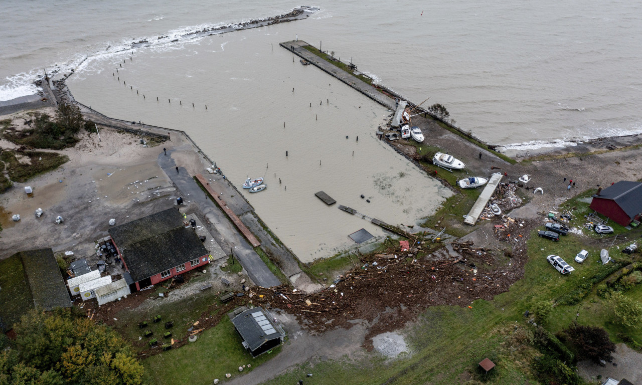 Potresne FOTOGRAFIJE posle oluje BABET koja je OPUSTOŠILA sever Evrope: STRADALO najmanje 4 osobe