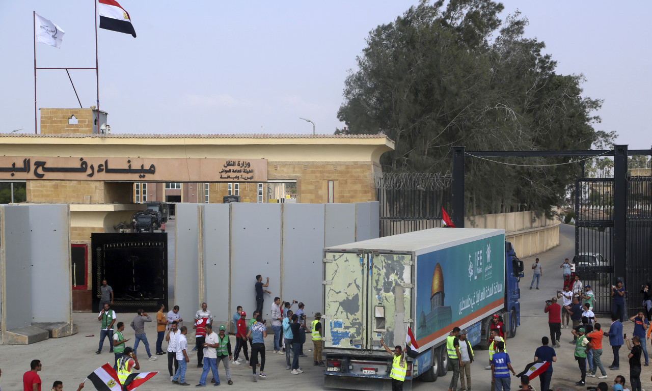 Drugi humanitarni konvoj od 14 kamiona ušao u Pojas Gaze
