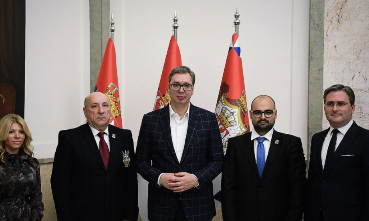 Vučić sa predstavnicima Udruženja ratnih dobrovolјaca