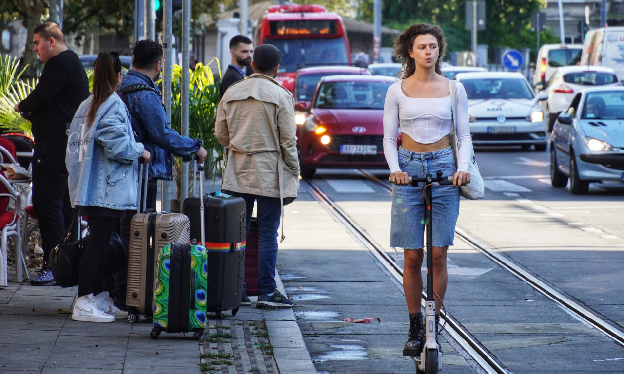 Da nema OBLAKA i KIŠE, moglo bi u šortsu i majici: Oktobar umislio da je jun, nikako da JESEN preuzme komande