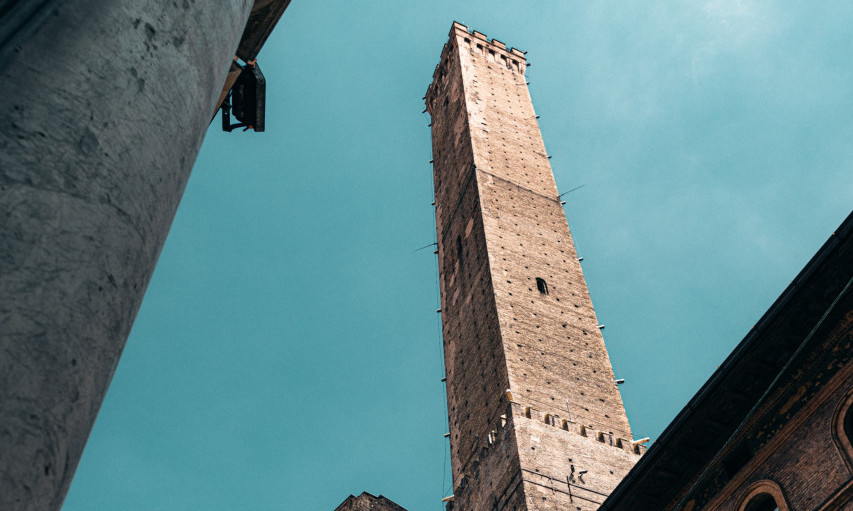 Toranj iz Danteovog "Pakla" je OPASNOST u Italiji: Dodatno se KRIVI - stručnjaci na oprezu