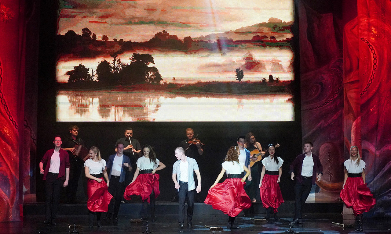 Plesno - muzički PROJEKAT "Rhythm of the Dance" iz IRSKE oduševio Beograđane