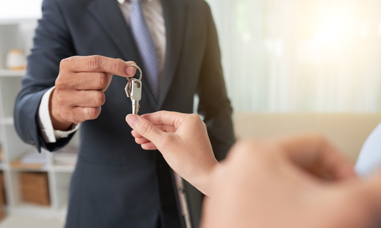 UREDBA KOJA MNOGIMA ZNAČI: Od danas za majke još povoljniji uslovi za kupovinu prve nekretnine
