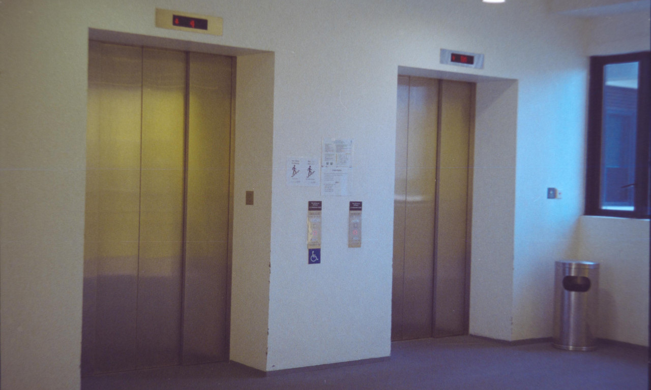 PAO LIFT U CENTRU PODGORICE Ima povređenih!