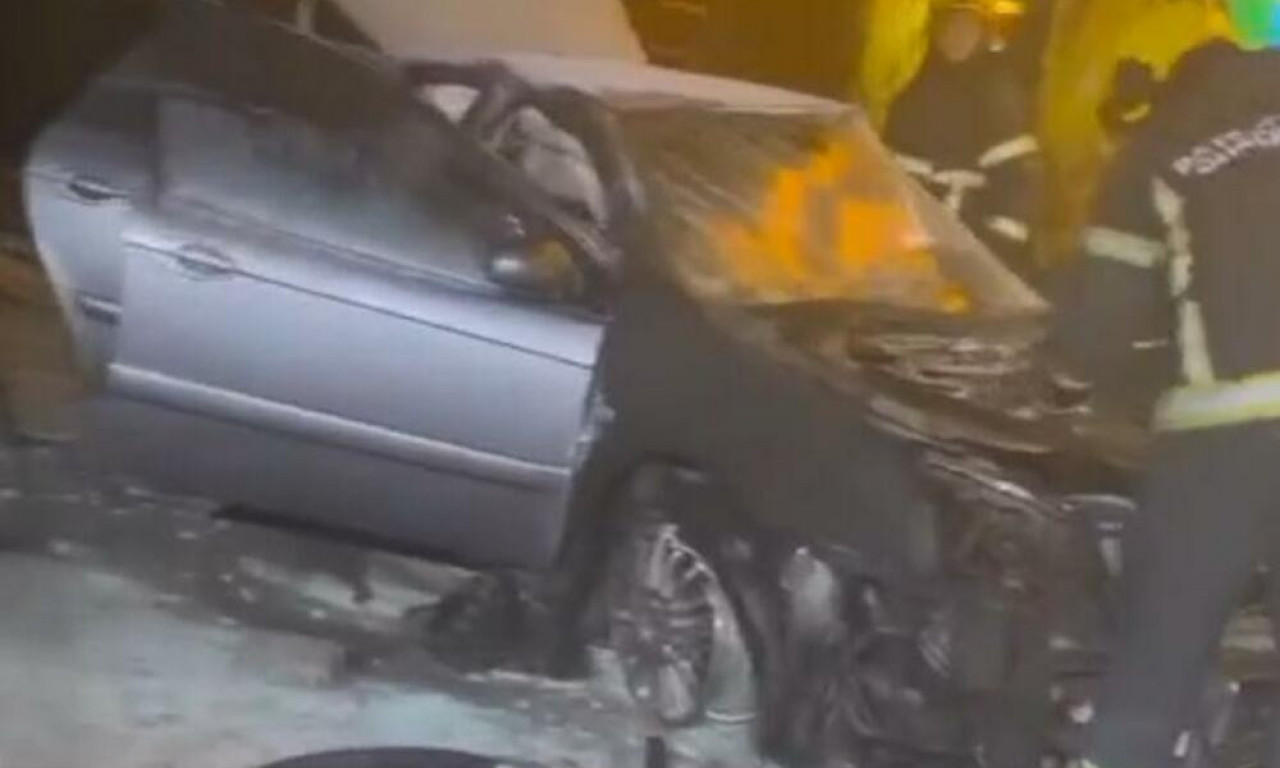 Teška SAOBRAĆAJKA na Karaburmi: Posle UDARA automobil se ZAPALIO, ima povređenih (VIDEO)