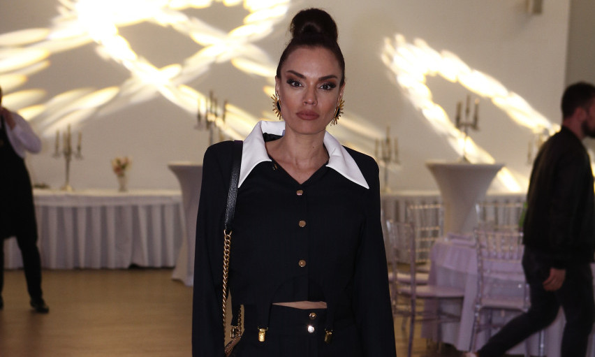 PREMINULA MAJKA SOFIJE RAJOVIĆ! Glumica slomljena od tuge, svima uputila moćnu poruku (FOTO)