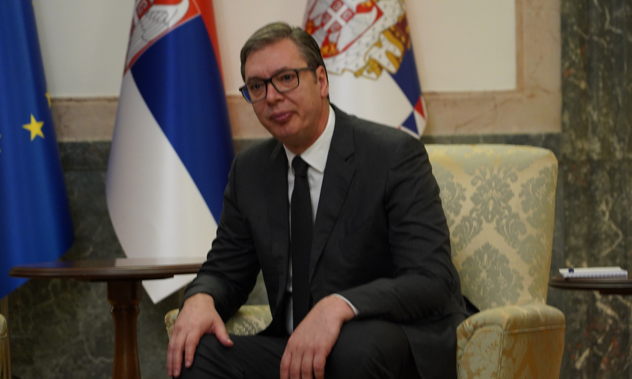 Uz MUZIKU iz filma Roki, Vučić objavio ISTORIJSKO KAŠNJENJE: Samo 3 reči JOVANE JOKSIMOVIĆ ga ostavile U ČUDU