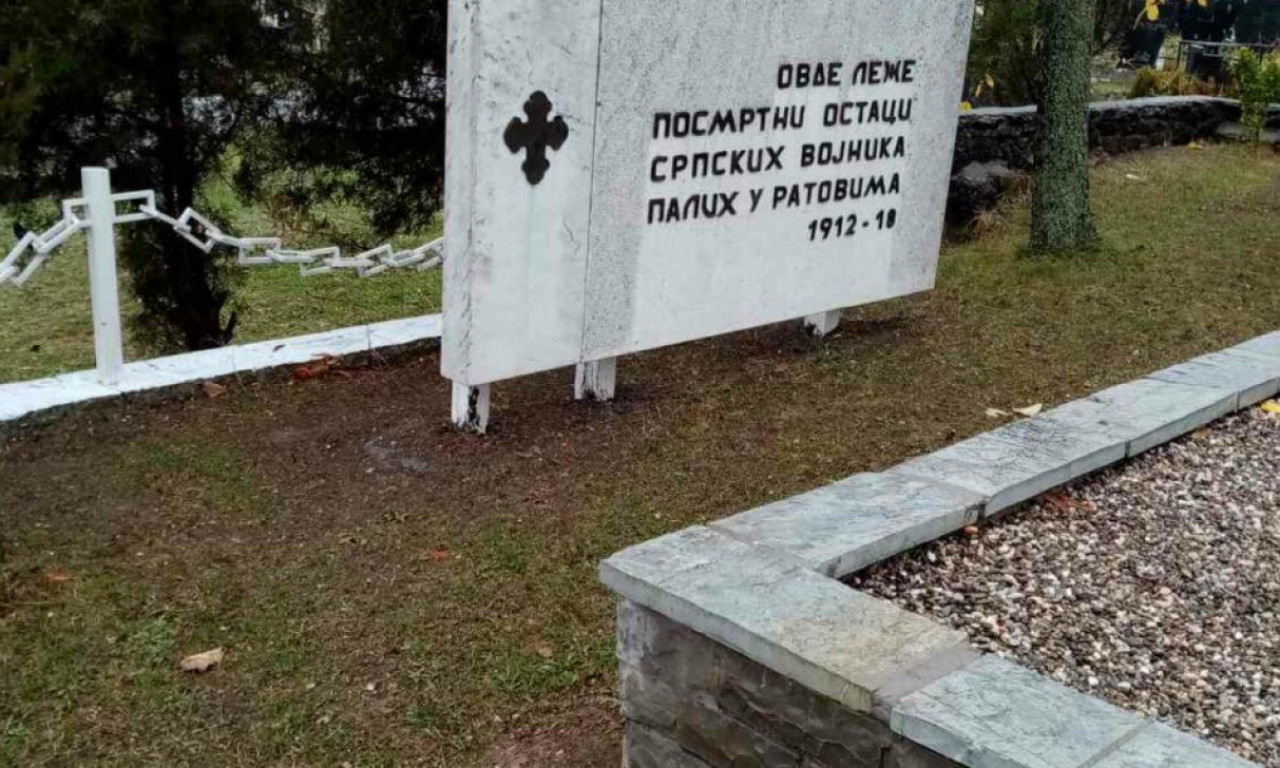 Na groblju u Prištini VRAĆEN SPOMENIK srpskim vojnicima iz Balkanskih i Prvog svetskog rata