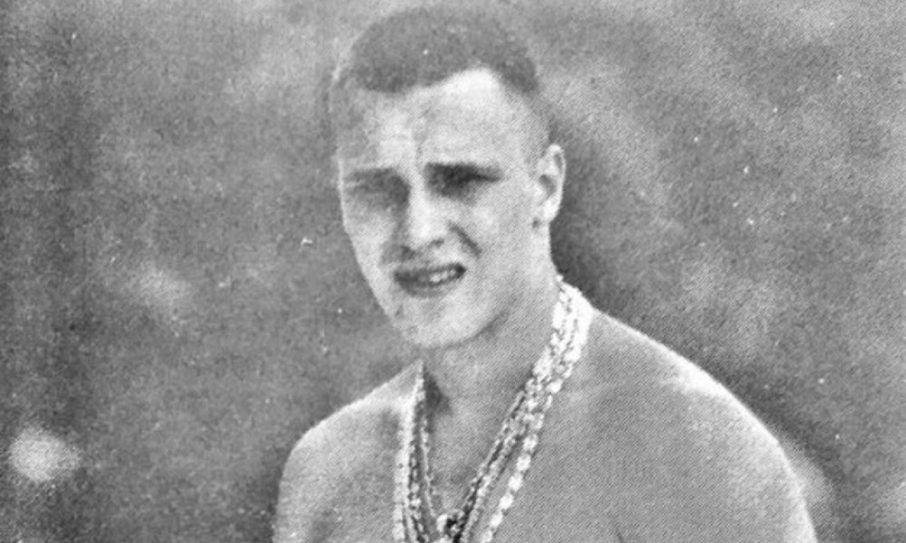 KNELETOVO UBISTVO i danas VELIKA MISTERIJA: Policija je u "Hajatu" zatekla KRVAVI BROJ na ogledalu