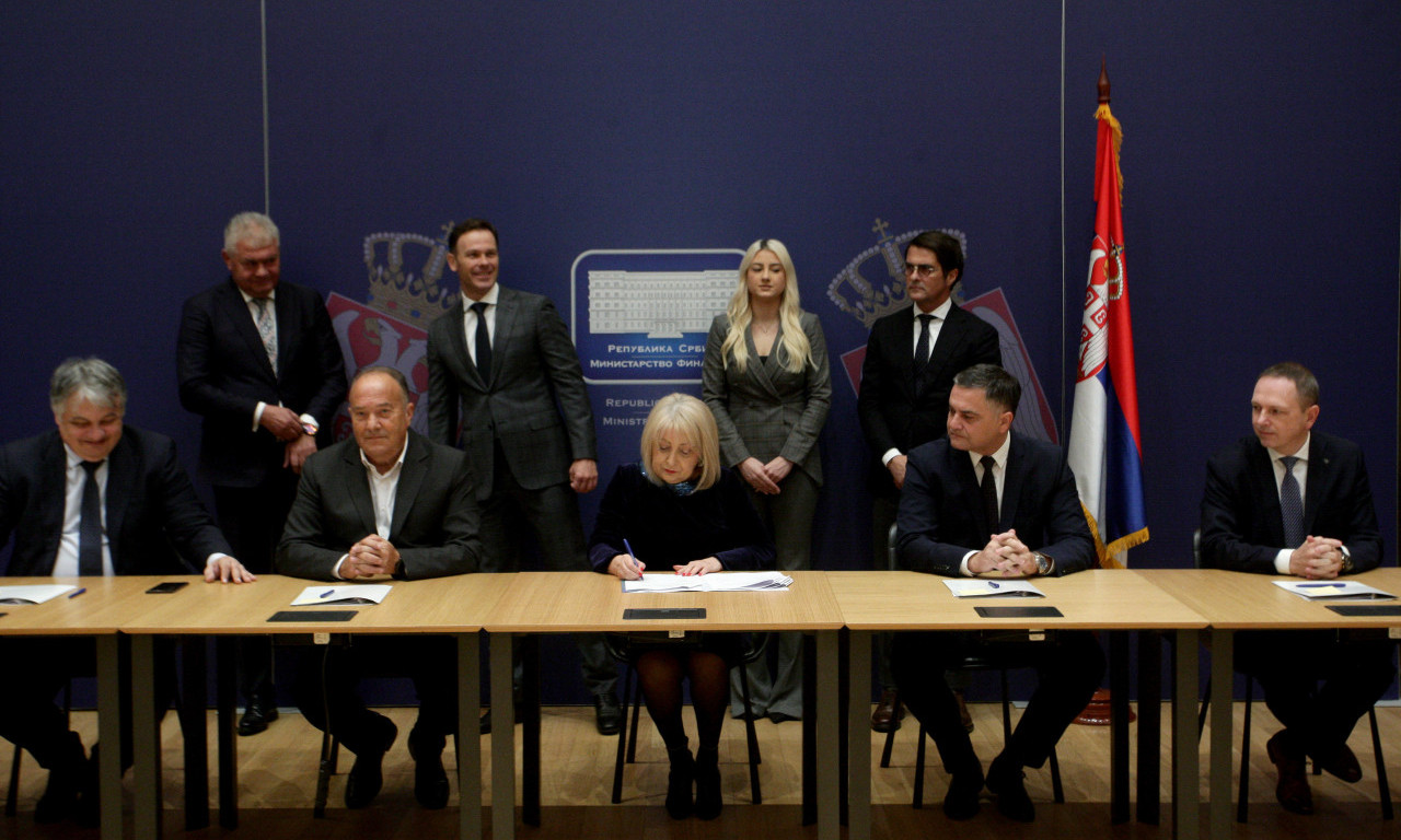 U okviru projekata STUDENTSKE KARTICE potpisani UGOVORI sa 19 KOMPANIJA! Evo kad će moći da se koriste