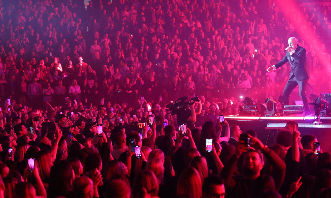 OVO JE NAJBOGATIJI PEVAČ NA BALKANU U stopu ga prati ova pevačica, zgrnuli milione na pesmama