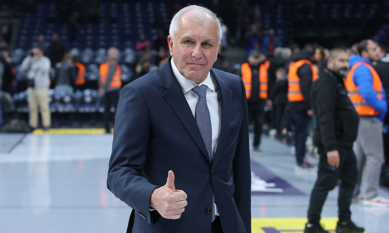 OBRADOVIĆ POSLE TRIJUMFA NAD EFESOM Drugo poluvreme donelo određene probleme, evo šta kaže proslavljeni stručnjak
