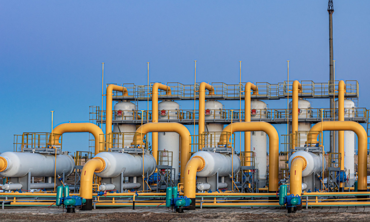 PAD CENA NAFTE NAKON TRAMPOVE ODLUKE Stalna zabrinutost od prekomerne ponude