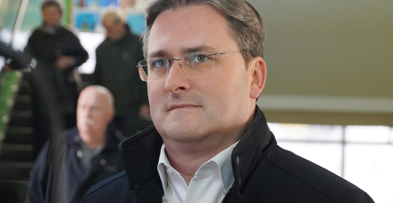 "POVRAĆATI PO DRŽAVNOJ ZASTAVI...JADNO, BEDNO, ŽALOSNO" Ministar kulture šokiran ovim potezom u blokadi (VIDEO)