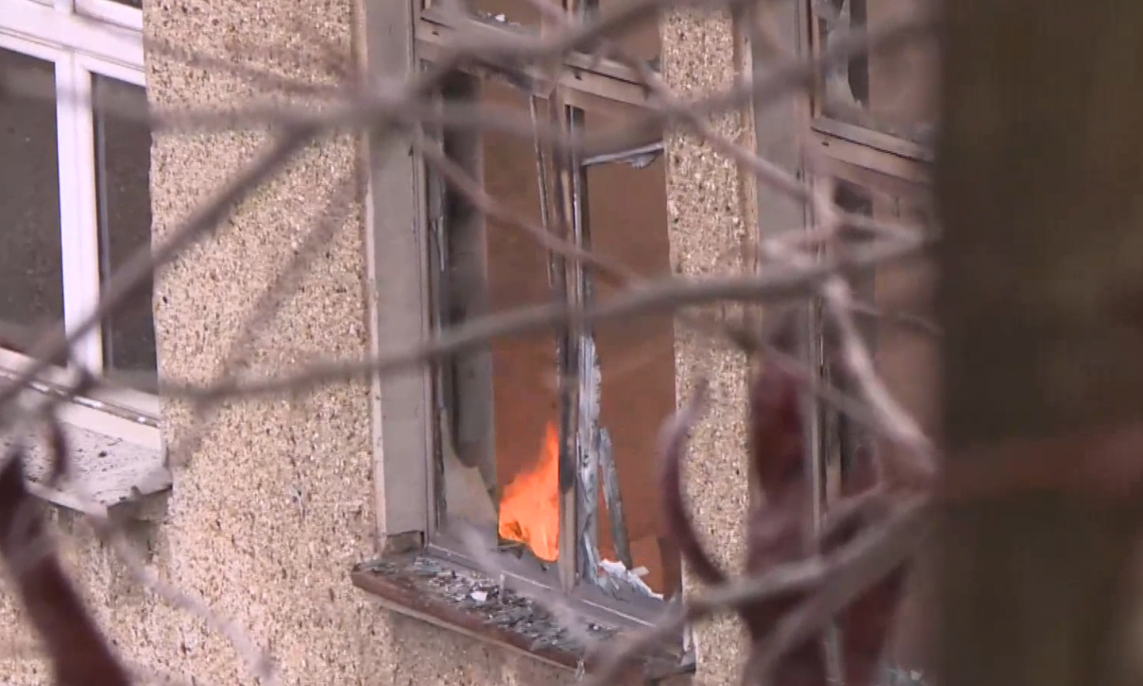 EVAKUISAN VRTIĆ na Senjaku: Ljudi iz okolnih zgrada u strahu zbog požara u poslovnom prostoru